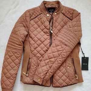 Women's Active USA Quilted Utility Jacket in 🐫